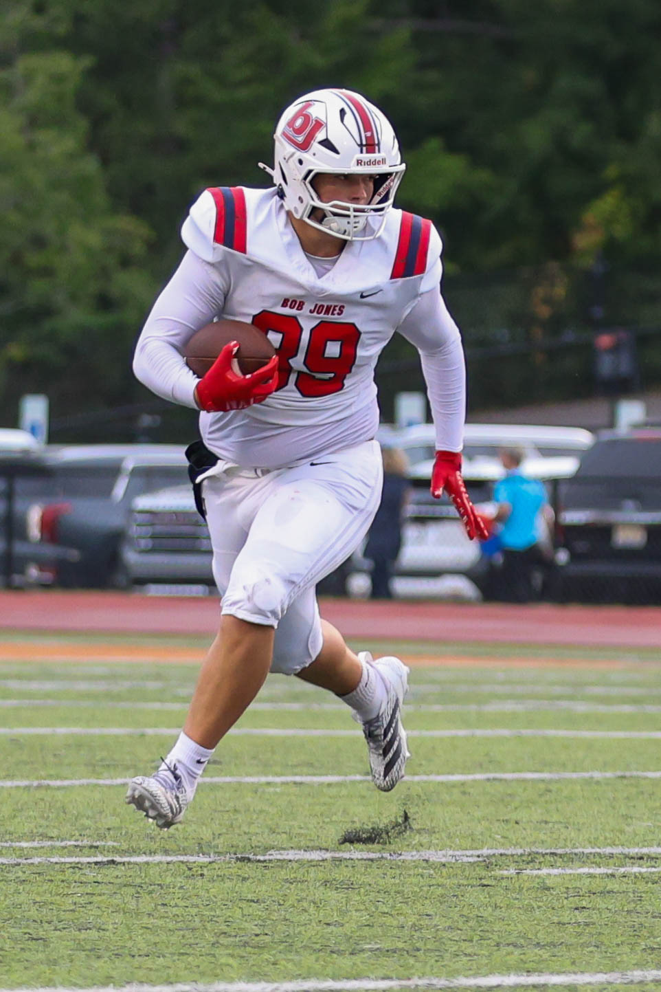 Brayson Albin #89 running the ball for Bob Jones HS vs Hoover